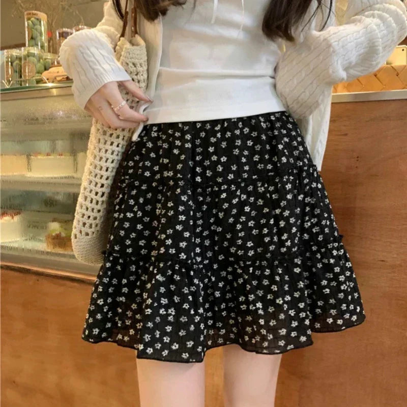Black Floral Sweet Pleated Kawaii Patchwork Skirt