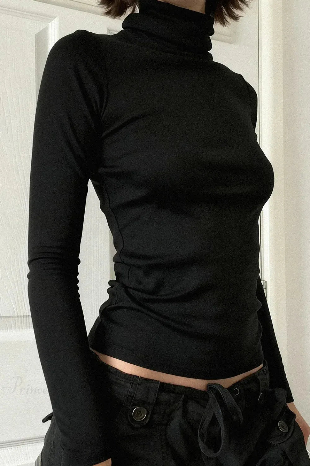Solid Turtleneck Slim Minimalist Long Sleeve Tee