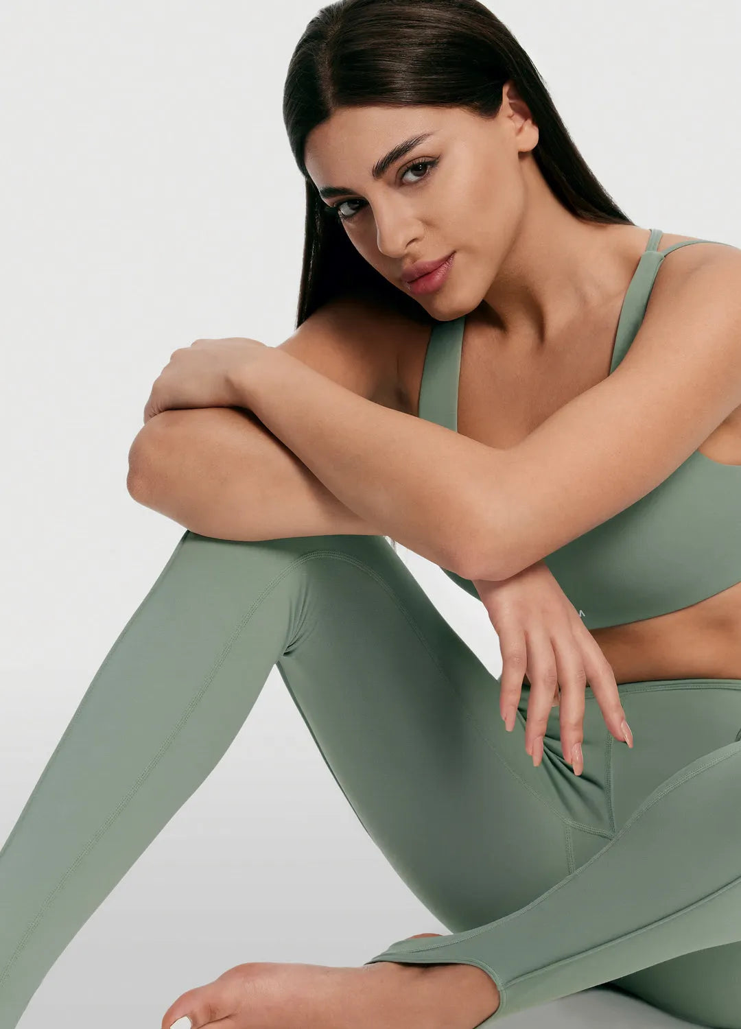 Stylish High-Waisted Stirrup Leggings