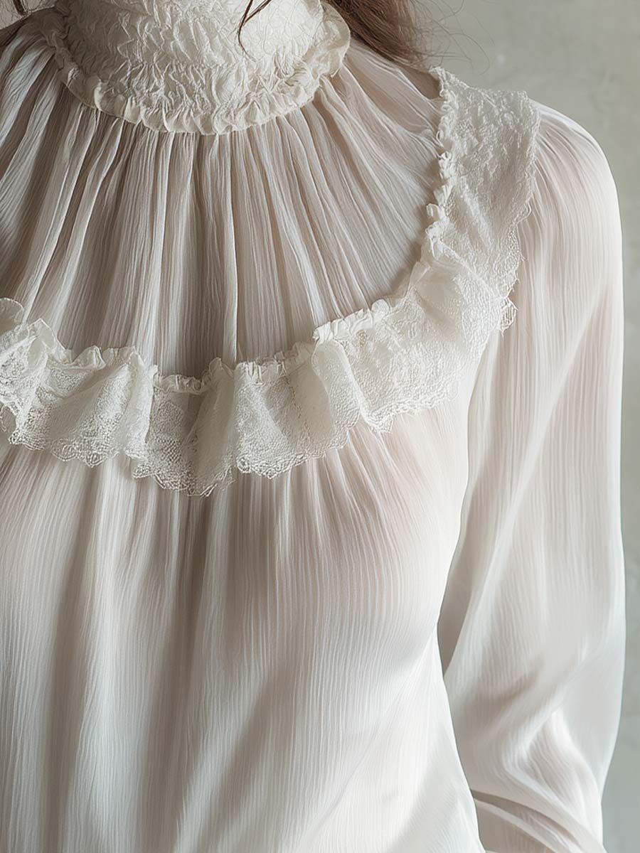 Chic Blouse in lace, Designer Aesthetic