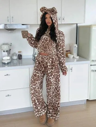 Double-Sided Arctic Print Leopard Hooded Pajama Set