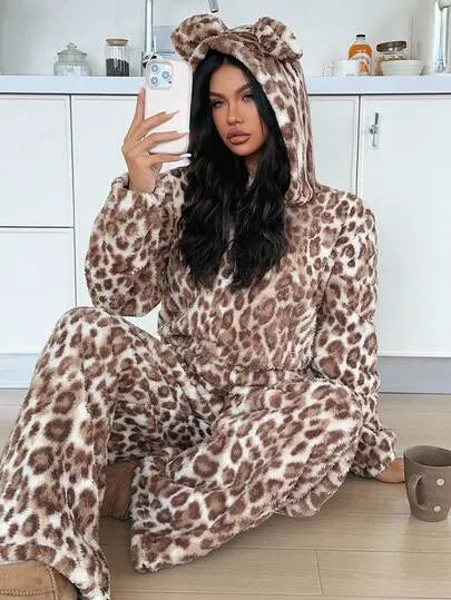 Double-Sided Arctic Print Leopard Hooded Pajama Set