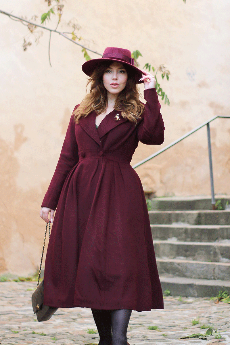 Vintage Princess Wool Coat – Elegant Burgundy Fit & Flare Maxi Coat 