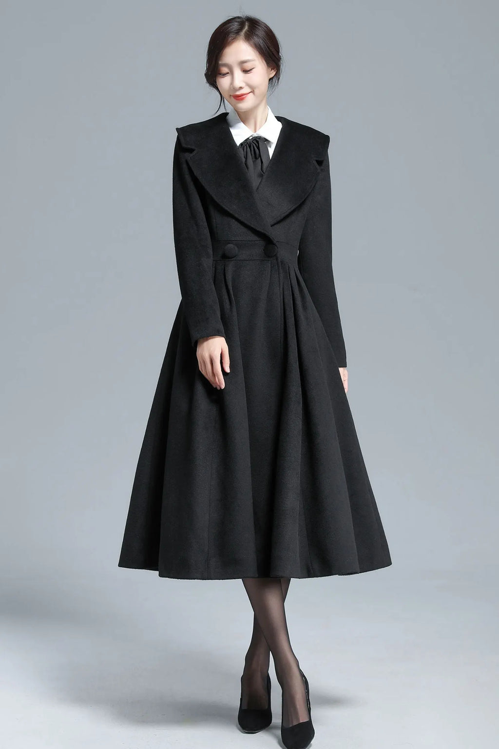 Vintage Black Wool Blend Coat – Elegant Double-Breasted Fit & Flare Maxi Coat 