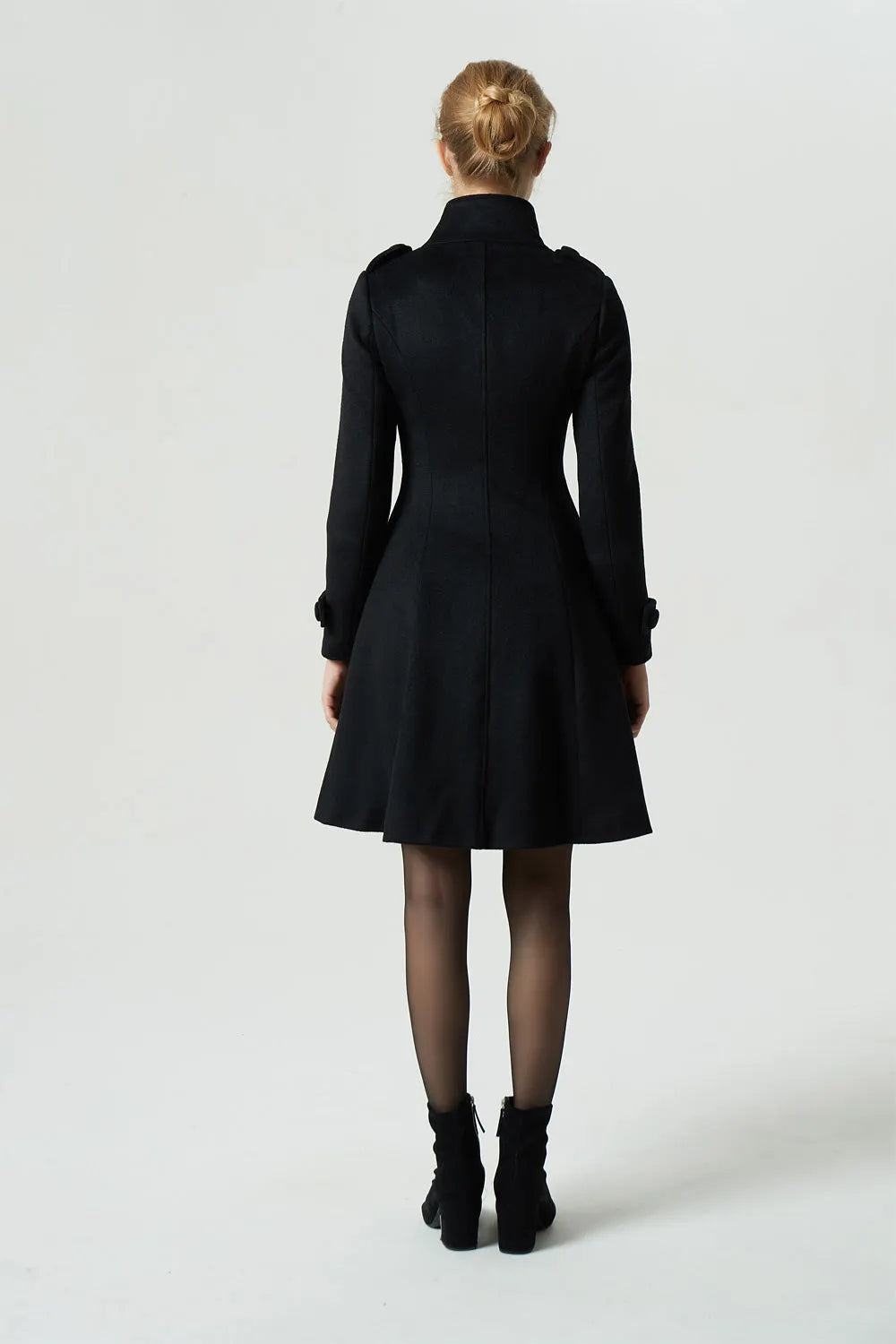 Elegant Black Winter Coat – Wool Blend Knee-Length Jacket with Stand Collar & Pockets 1957