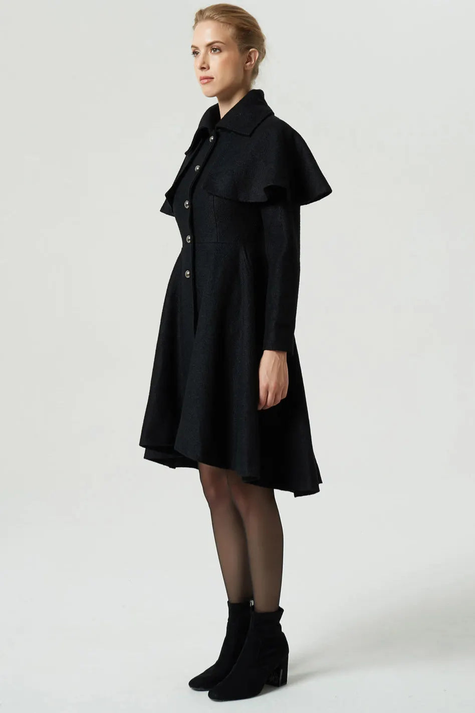 Black Wool Blend Cape Coat – Handmade Vintage High-Low Winter Elegance 1975