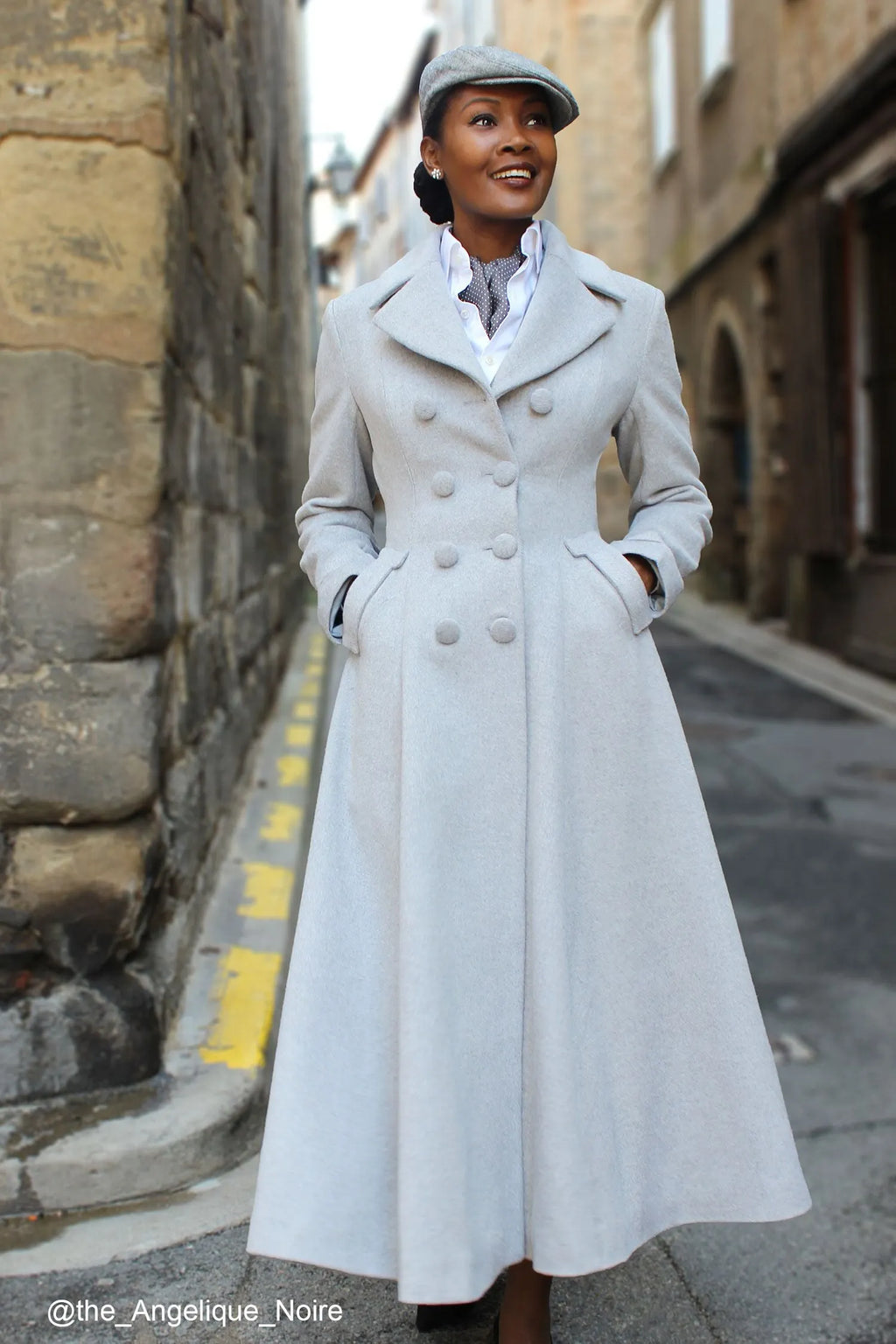 Vintage Gray Wool Coat – Elegant Double-Breasted Fit and Flare Winter Overcoat 2406