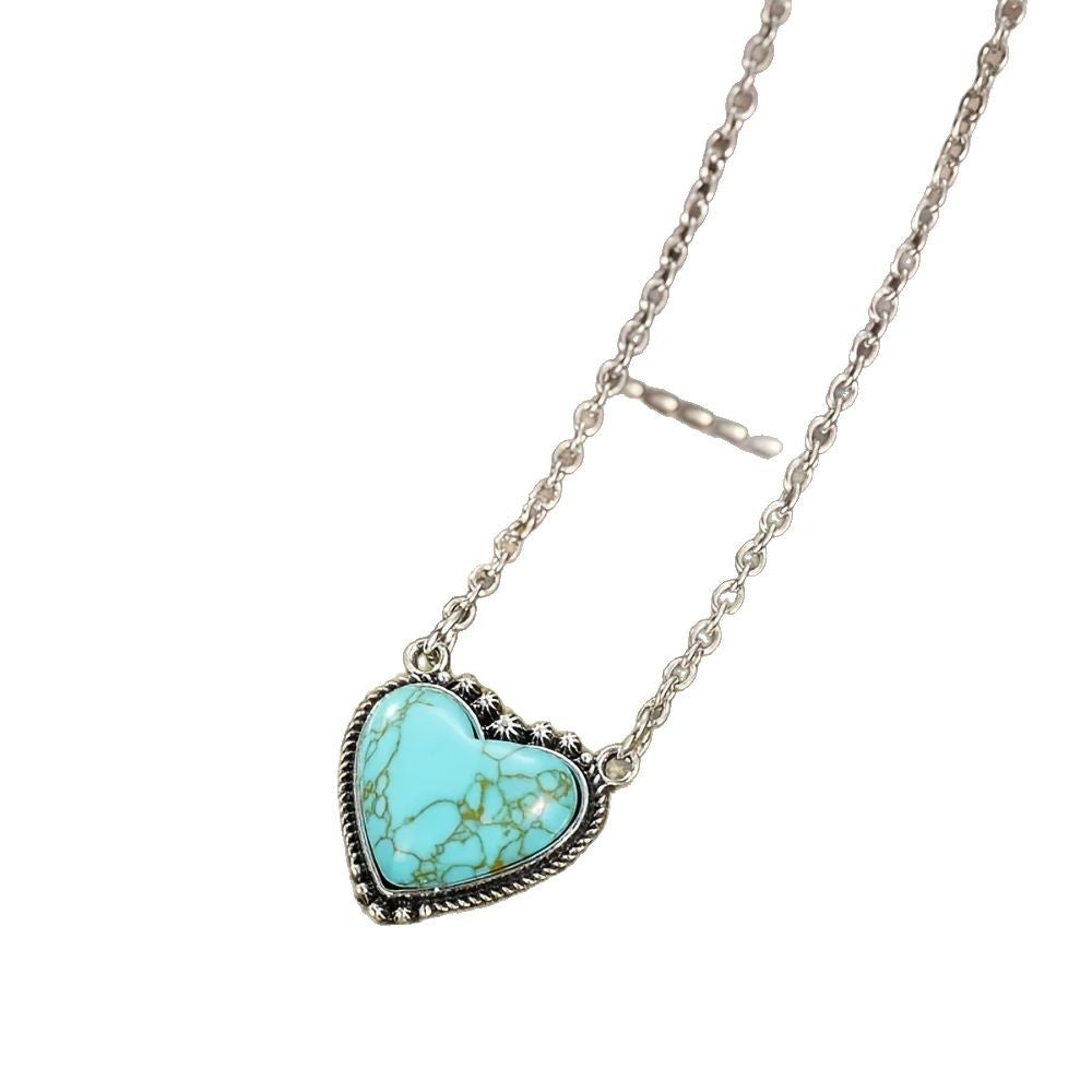 Women's Vintage Turquoise Heart Pattern Necklace