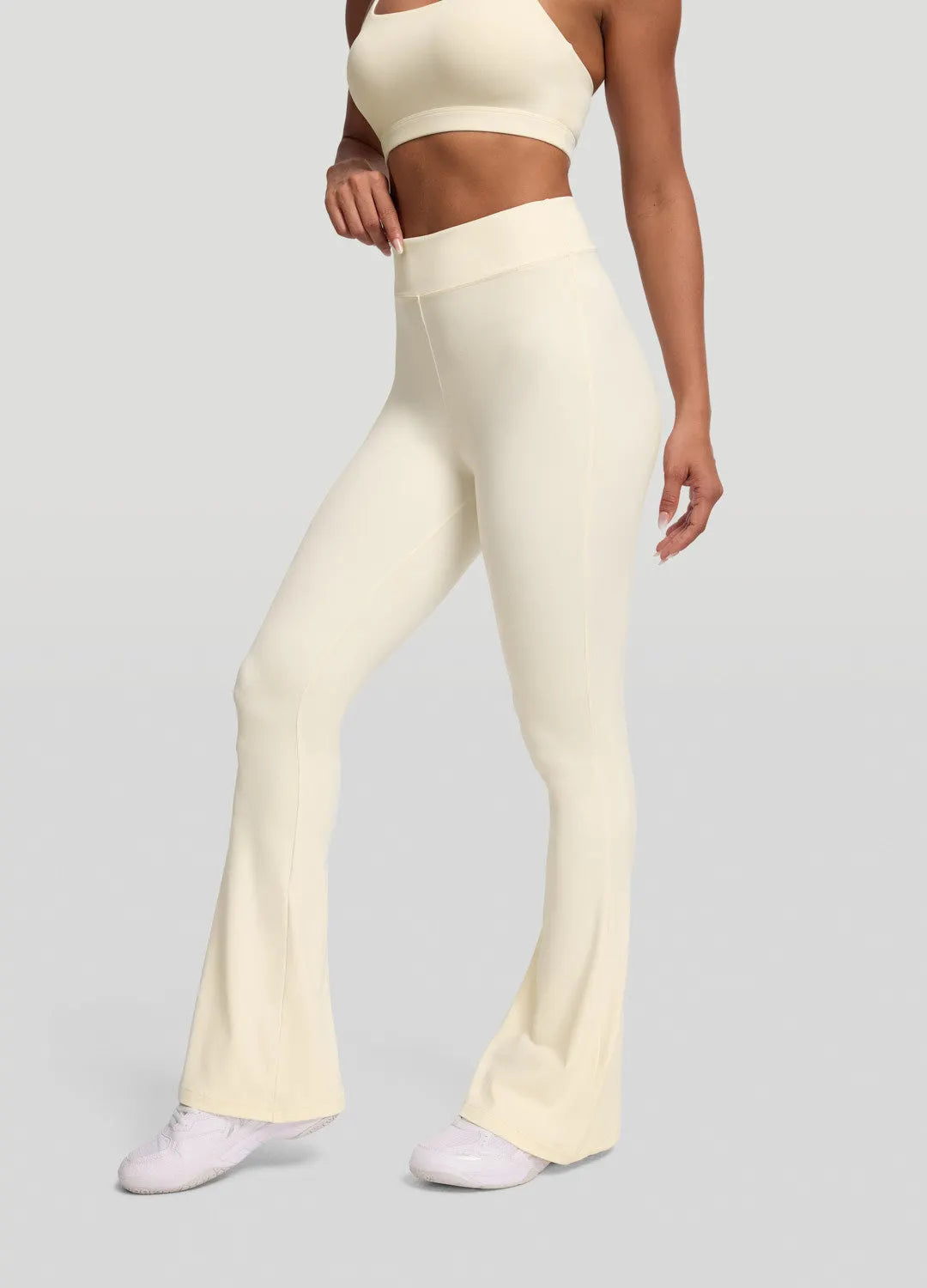 Chic High-Waisted Flare Leggings for a Flattering Silhouette