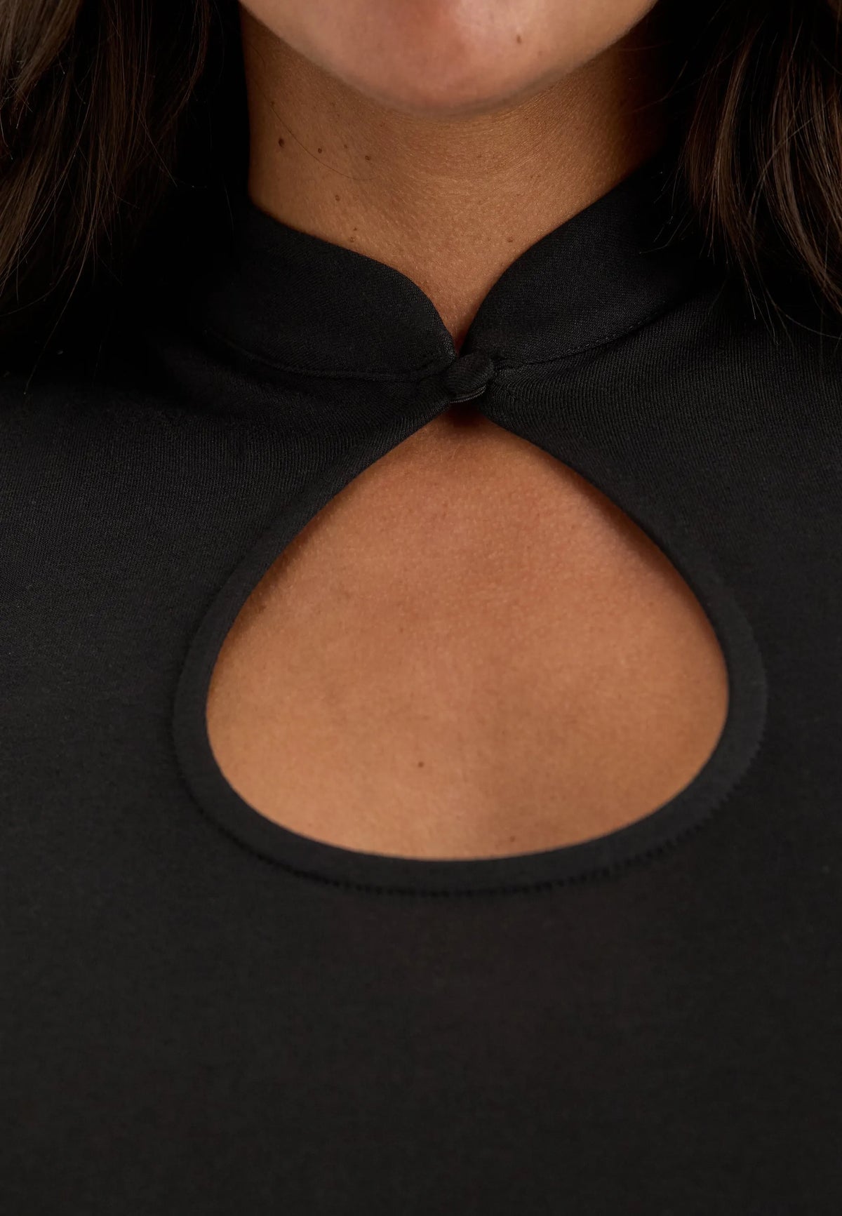 Keyhole Top