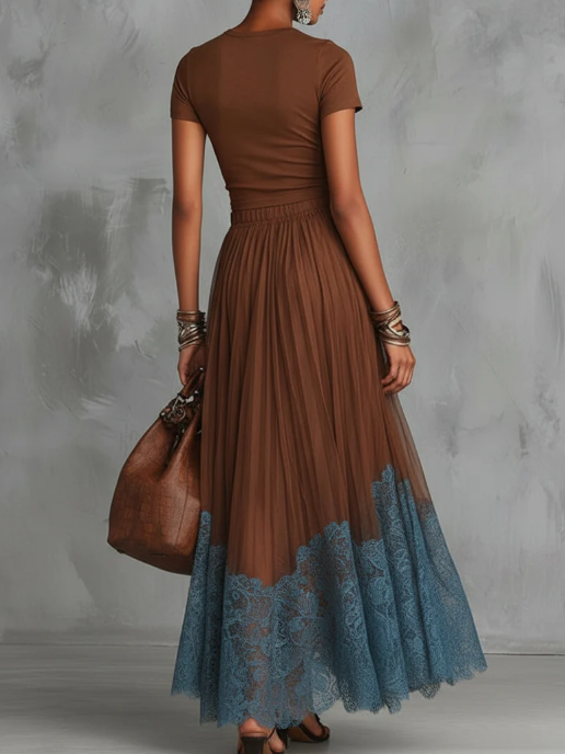Chic Skirt in lace, Unbeatable Price