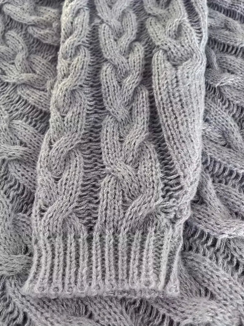 ISLA – CHUNKY KNIT HOODED SWEATER