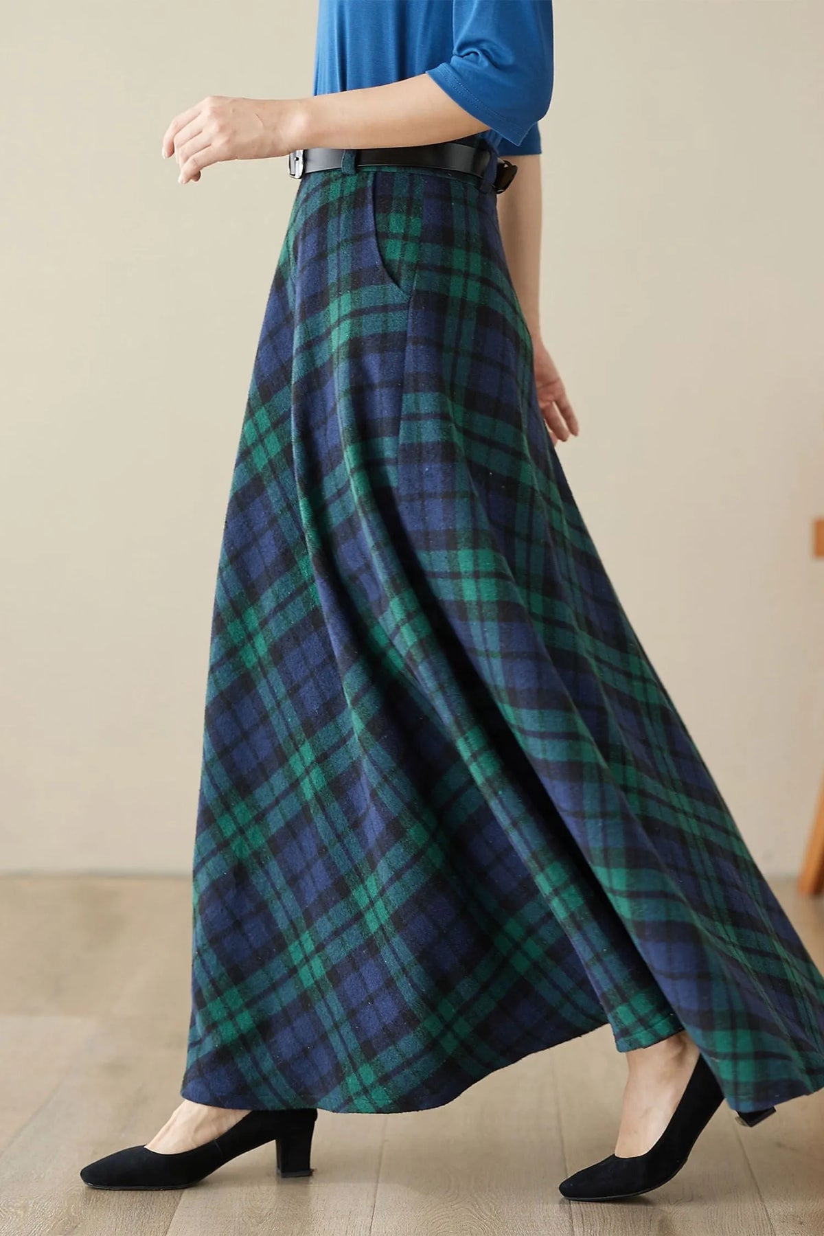 Navy & Green Plaid Wool Maxi Skirt – Vintage A-Line Winter Skirt with Pockets 5258