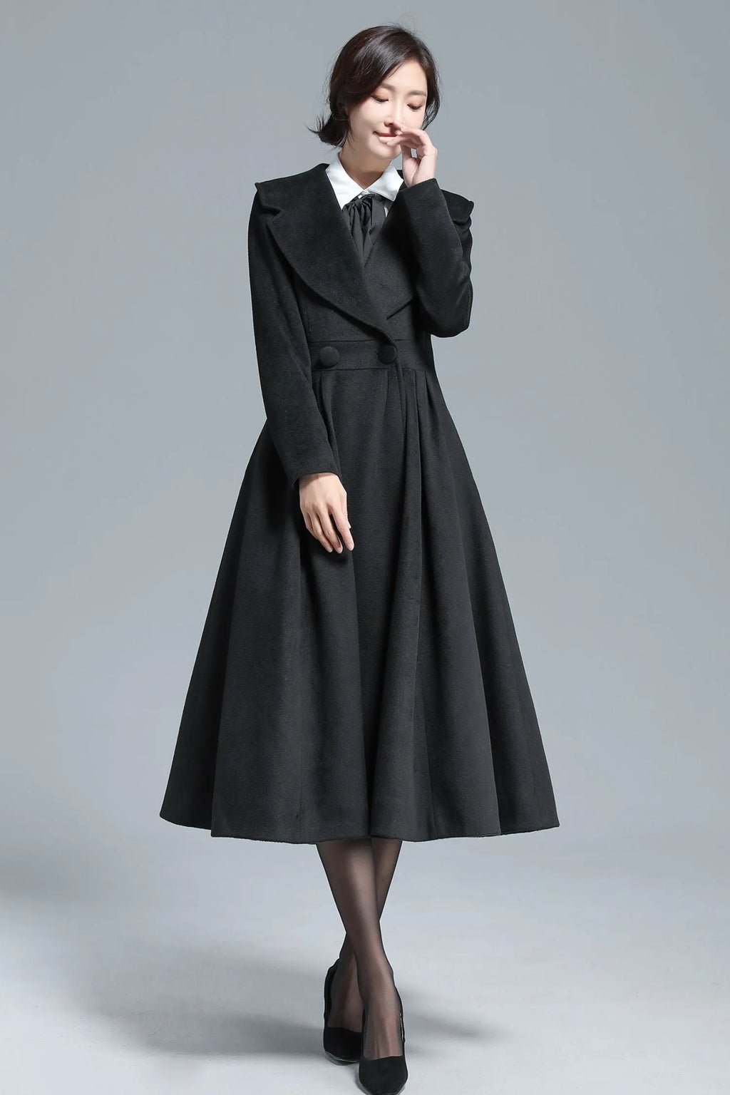 Vintage Black Wool Blend Coat – Elegant Double-Breasted Fit & Flare Maxi Coat 