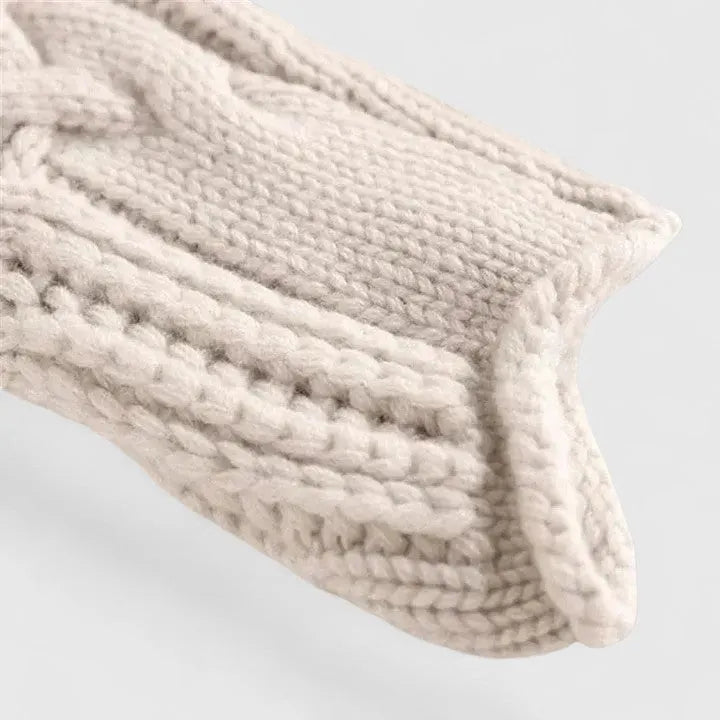 CINDY – DELICATE CABLE KNIT TURTLENECK