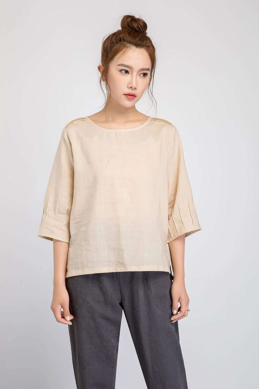 Loose linen top with boat neckline and 3/4 sleeve 1928#