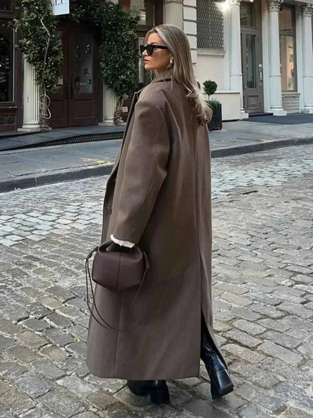 Thick Winter Coat with Straight Single-Row Closure