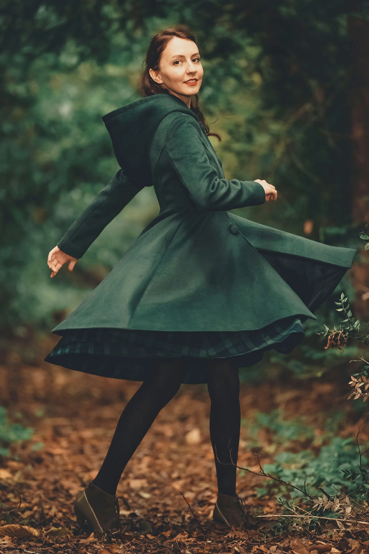 Vintage Green Wool Coat – Handmade Hooded Winter Overcoat for Women 2493