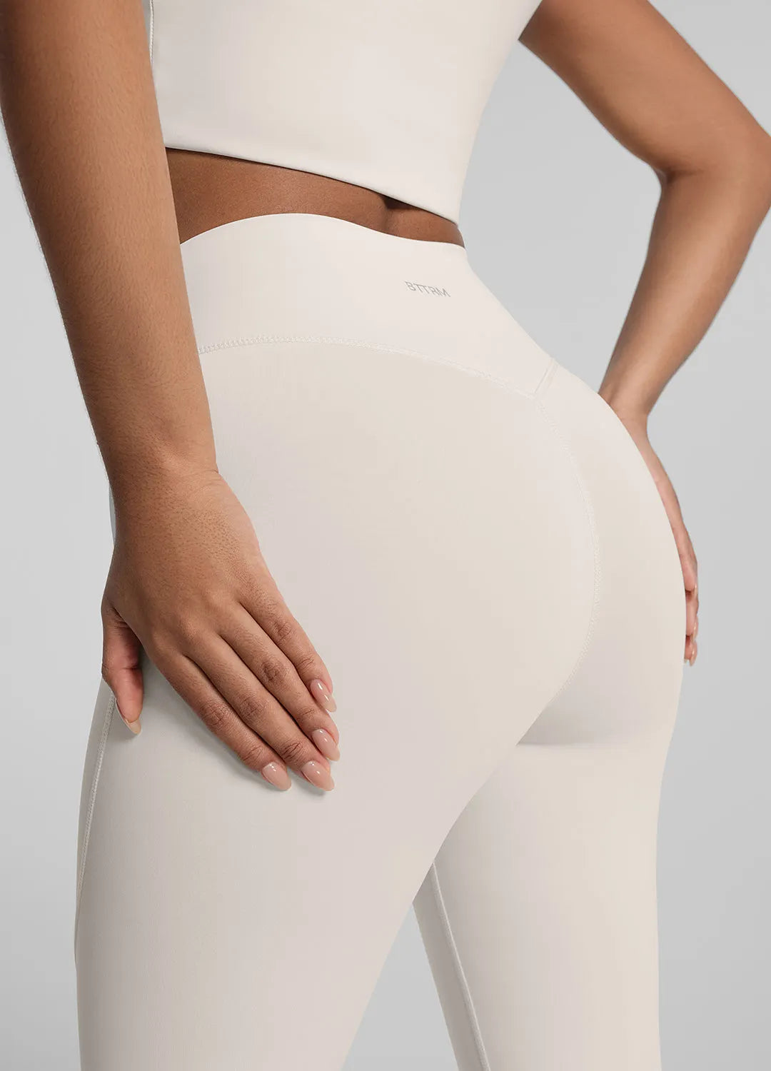 Breathable Mesh-Panel Zip-Front Leggings