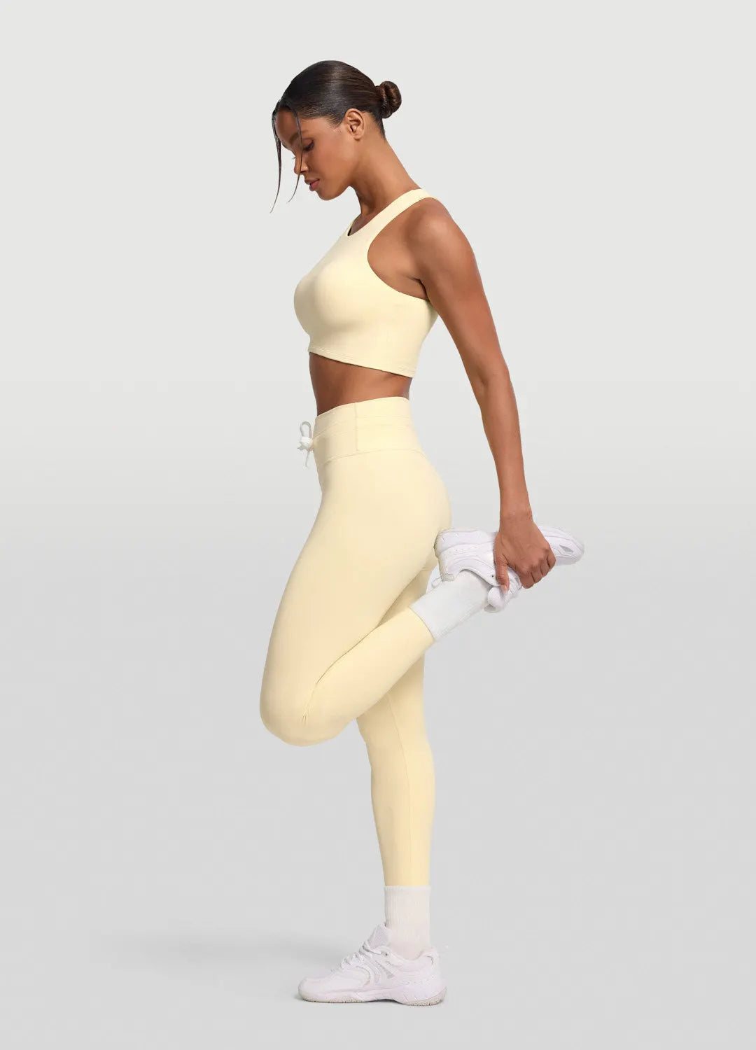 Chic Sleek Drawstring Leggings for a Flattering Fit