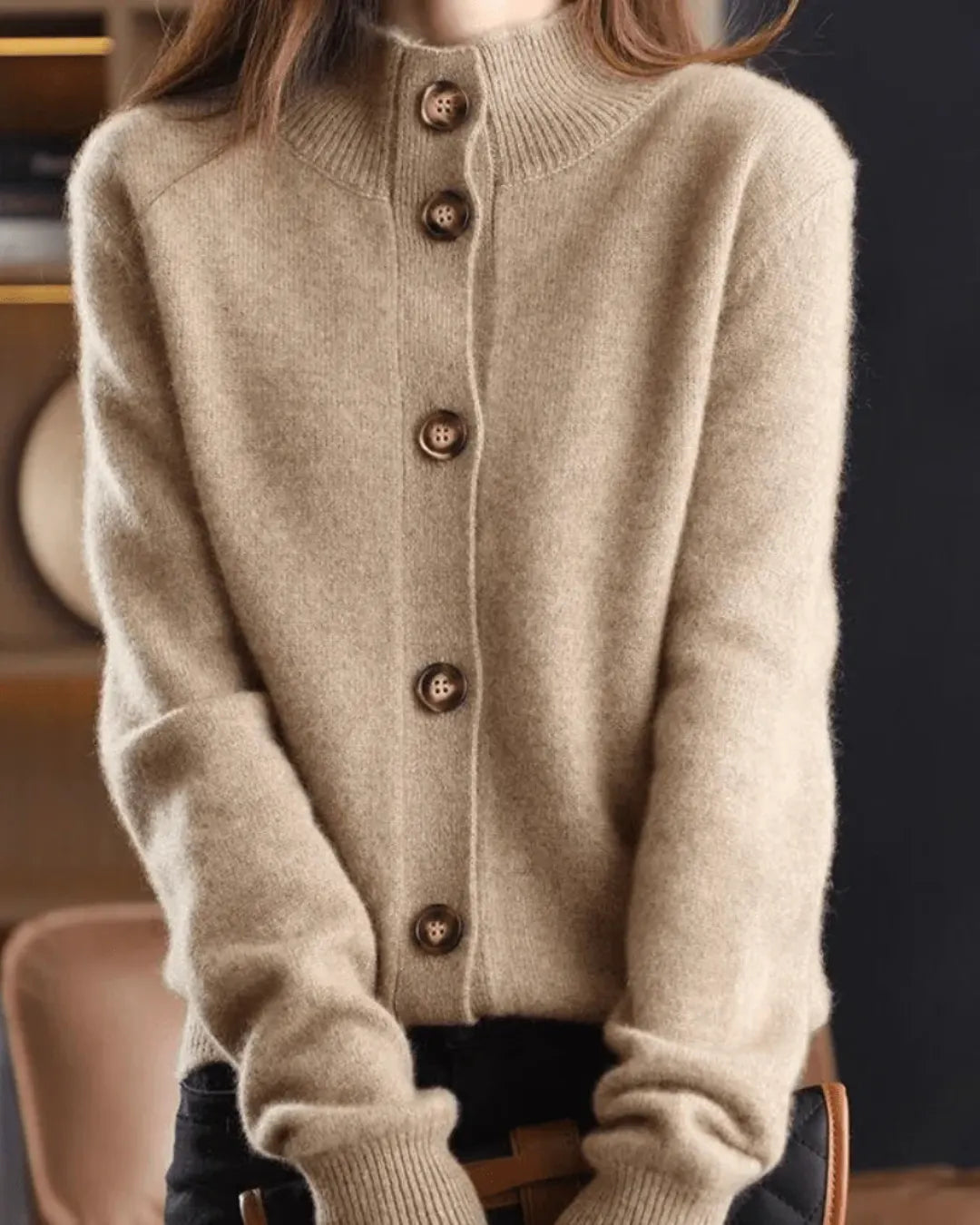 AMY – CLASSIC BUTTON-UP CARDIGAN