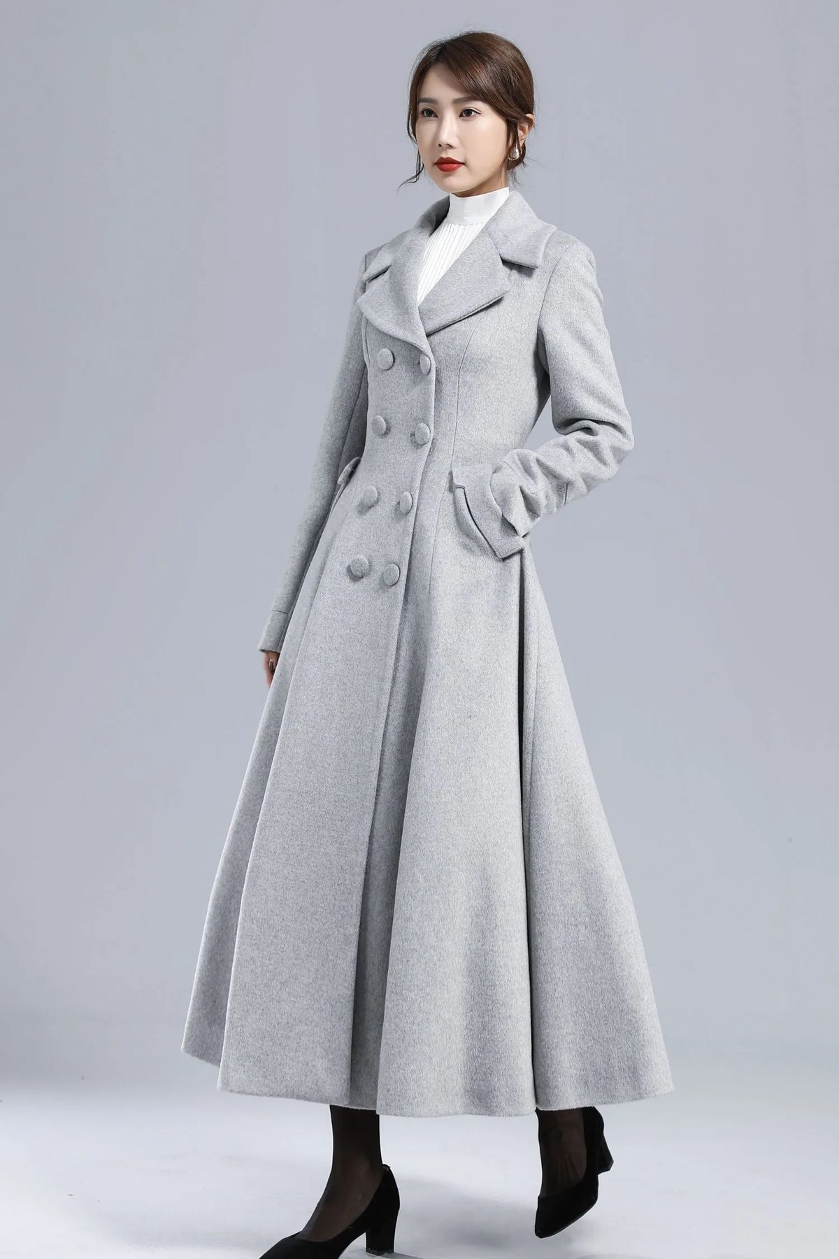 Light Gray Wool Coat – Elegant Double-Breasted Fit and Flare Winter Overcoat 3236