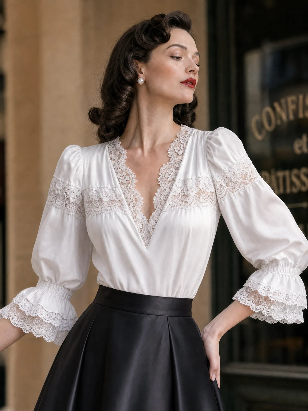 Vintage Lace Spliced V-Neck Blouse