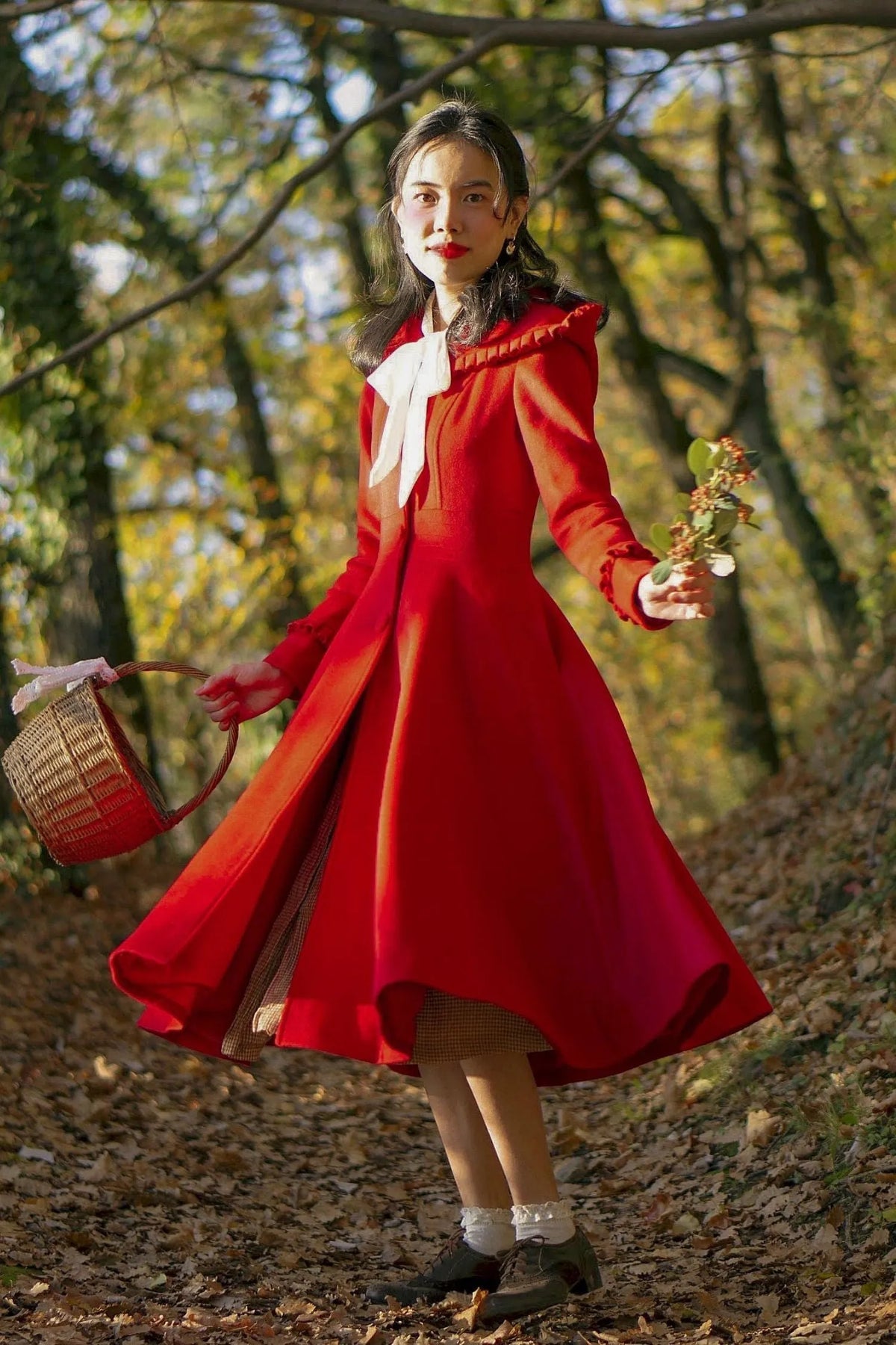 Elegant Red Wool Blend Hooded Winter Coat – Flared Midi Silhouette 