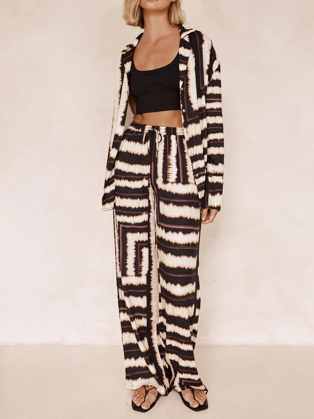 Signature Strip Textured Chocolate Print Baggy Pants-Set