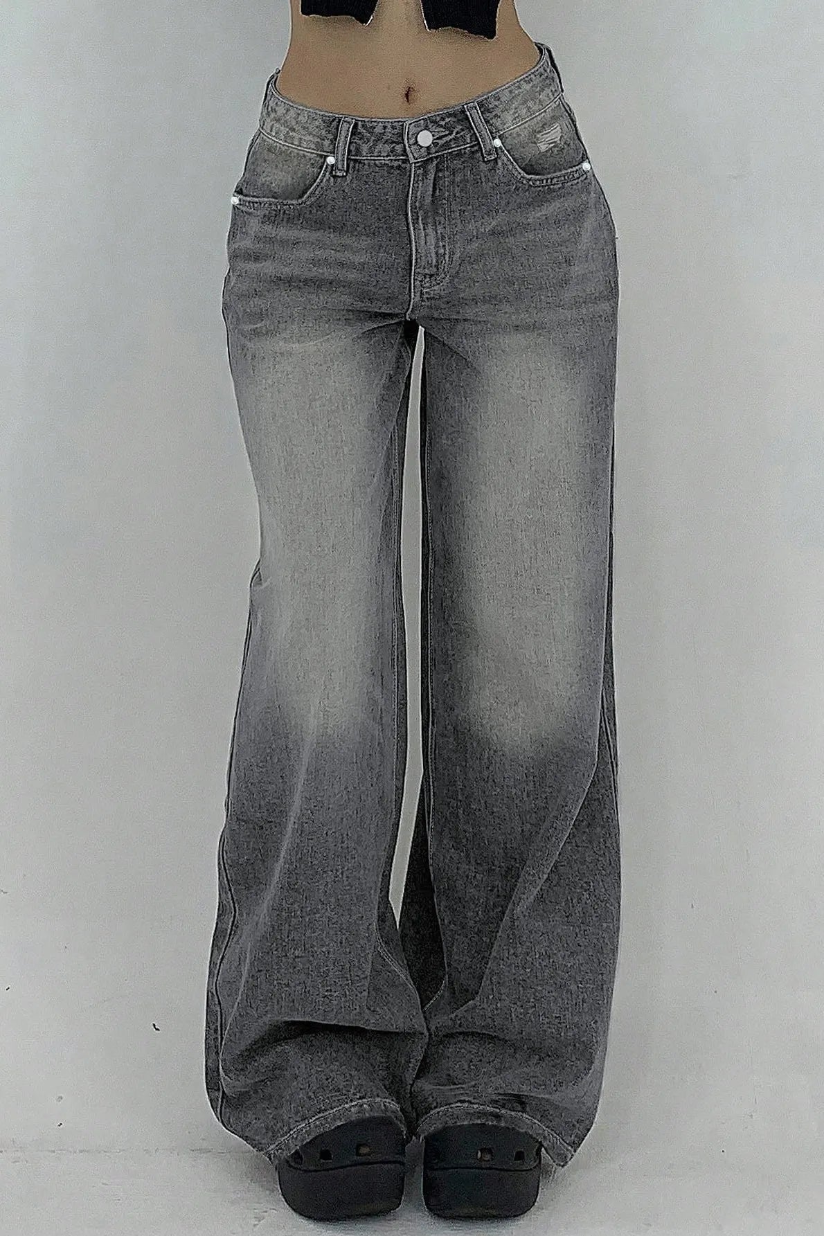 Distressed Wide Leg Floor Length Jeans