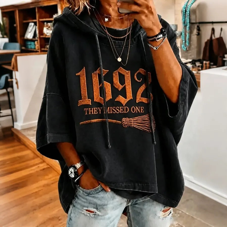 Women's Retro 1692 Halloween Print Casual Hoodie