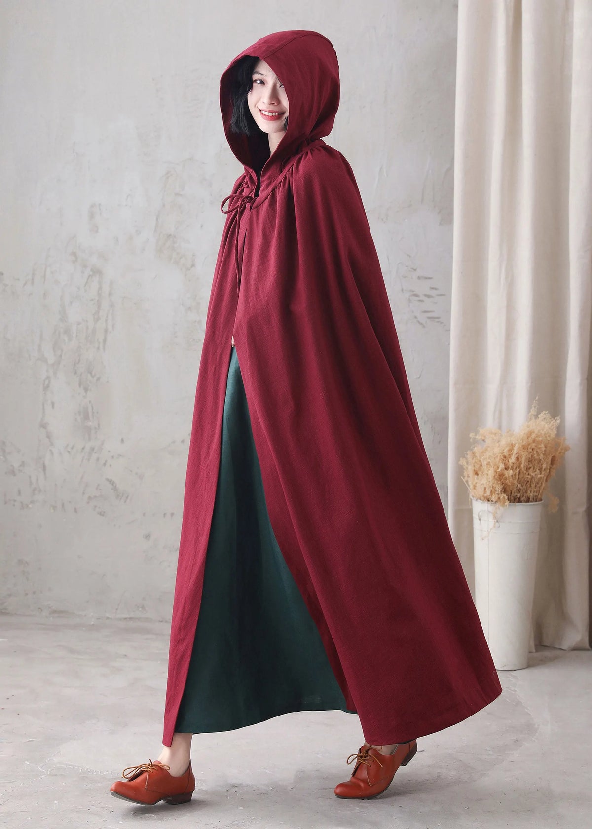 Red Linen Hooded Cloak – Handmade Vintage Cape with Influencer Picks 3288
