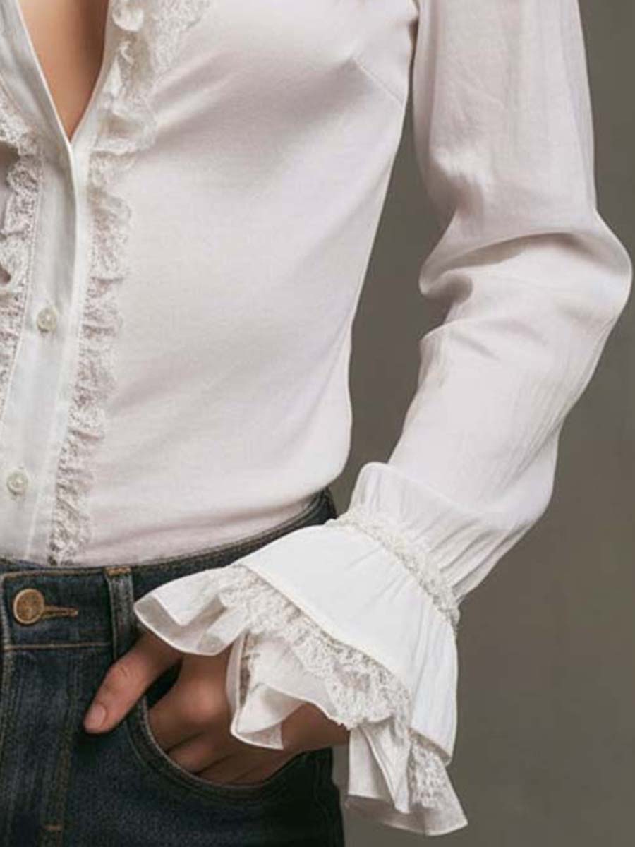 Chic Blouse in lace, Unbeatable Price