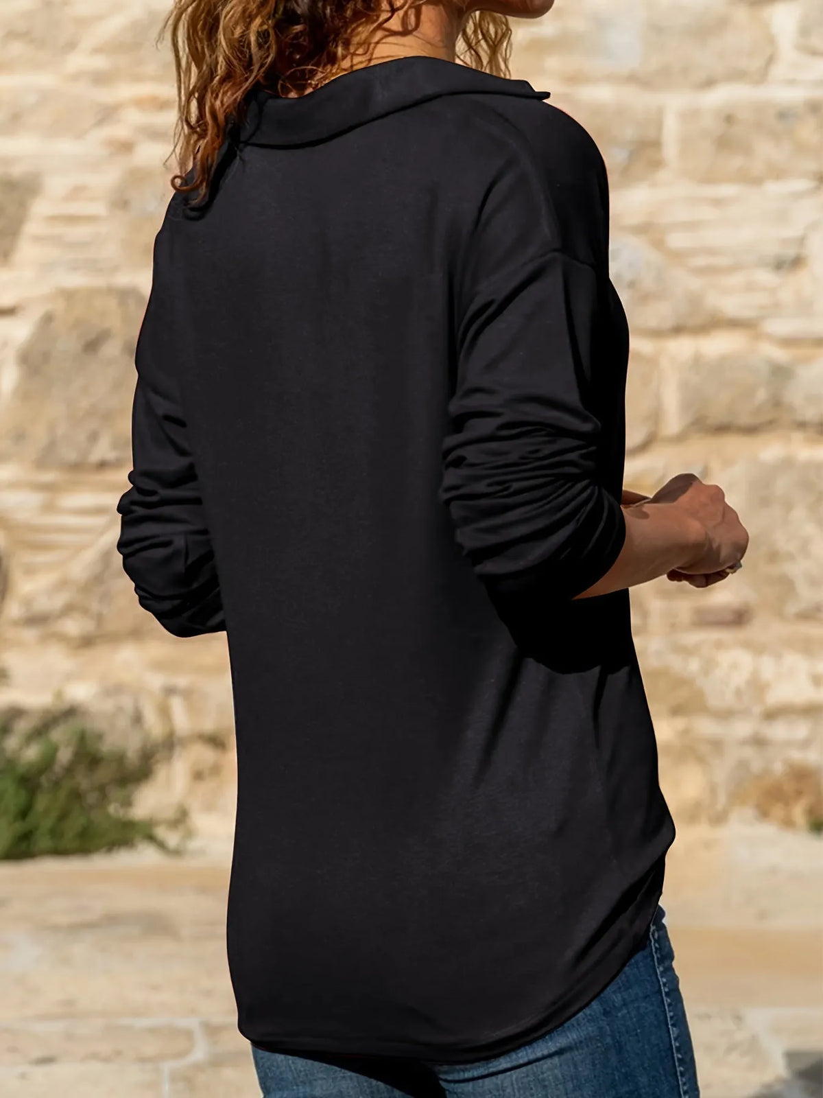 DIANA – CASUAL ZIP COLLAR TOP