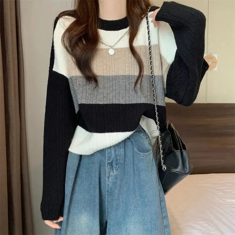 Multi-Color Splicing Lazy Style Slimming Sweater