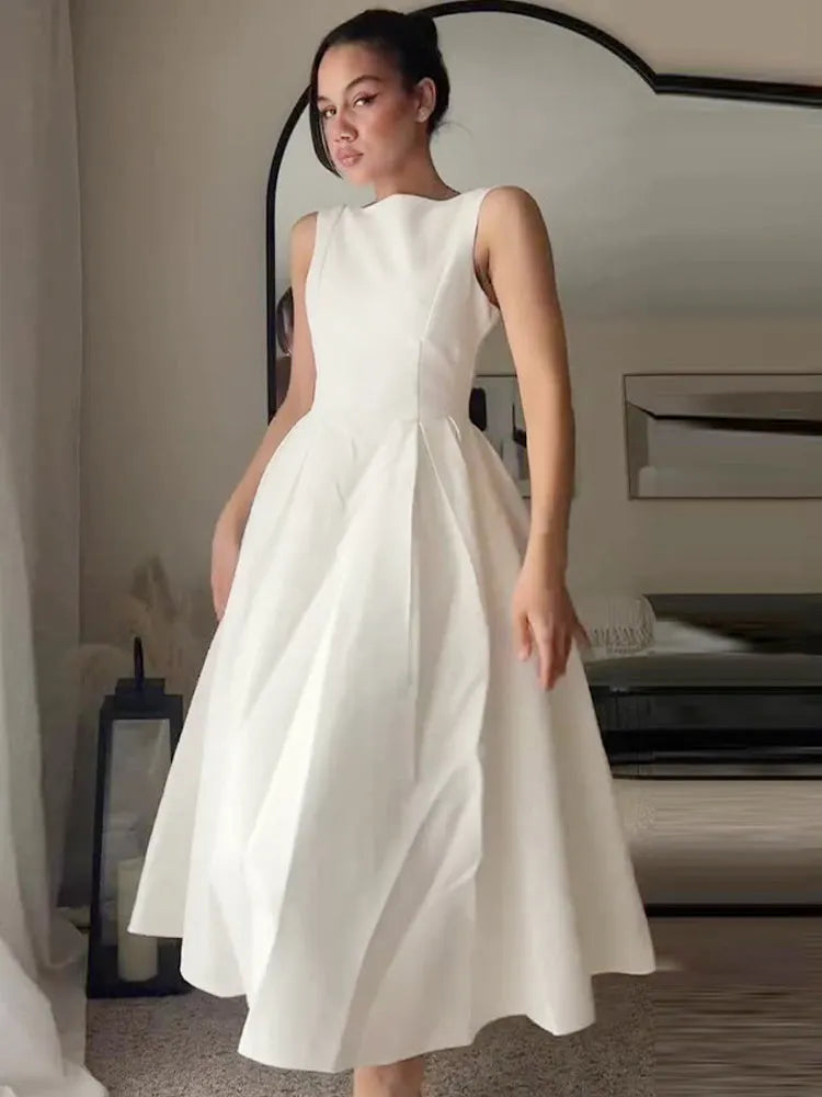 SLEEVELESS BACKLESS DRESS