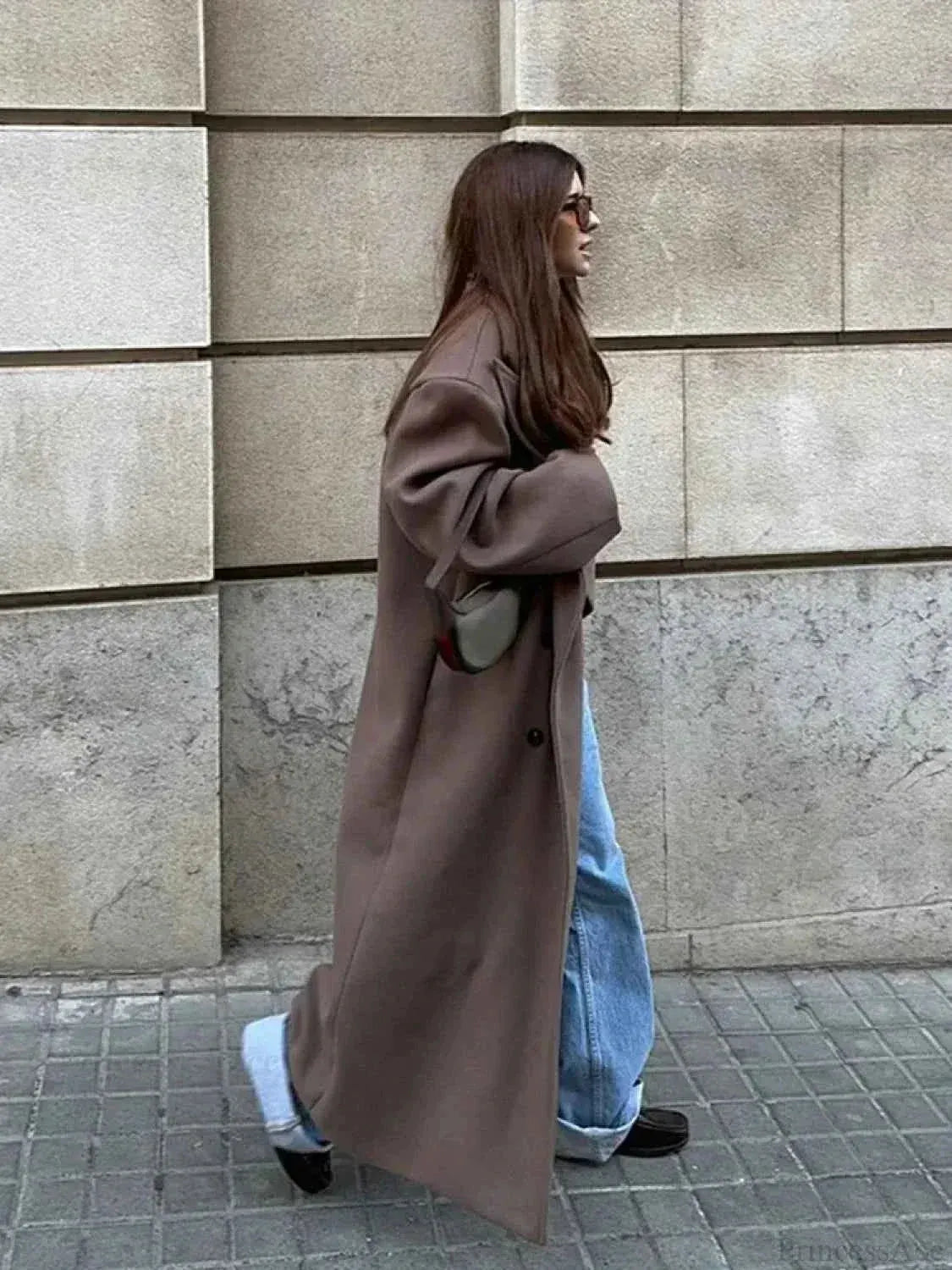 Thick Winter Coat with Straight Single-Row Closure