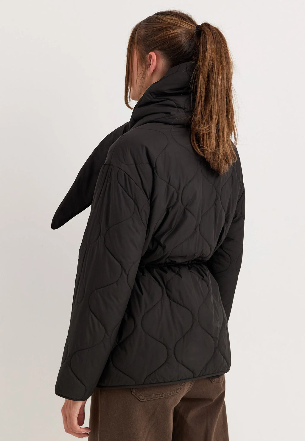 Scarf Quilted Short Jacket