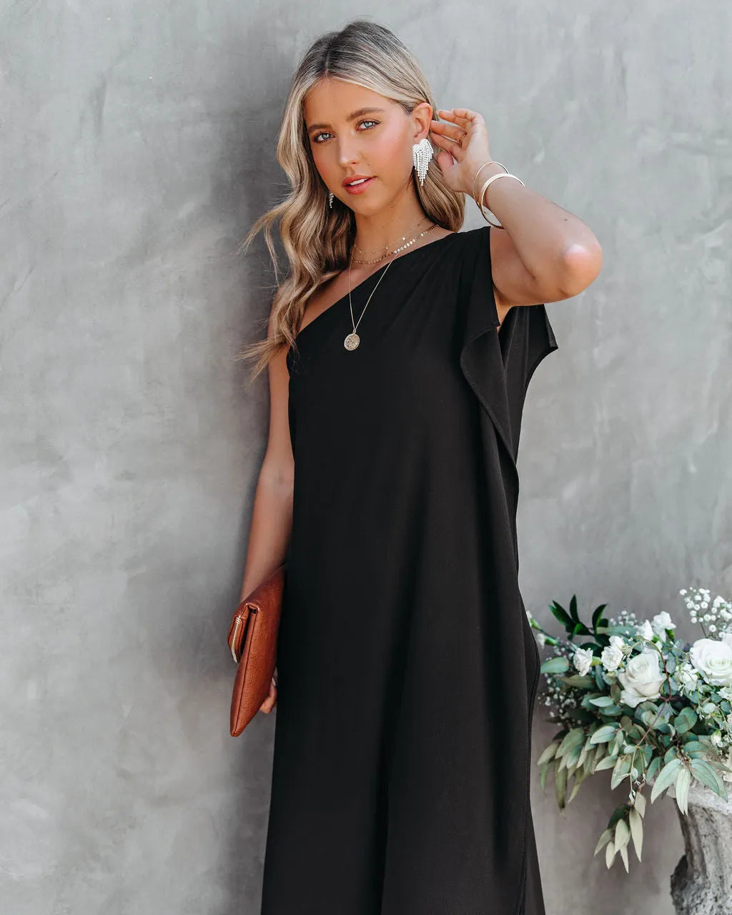 Strike A Pose One Shoulder Statement Maxi Dress - Black