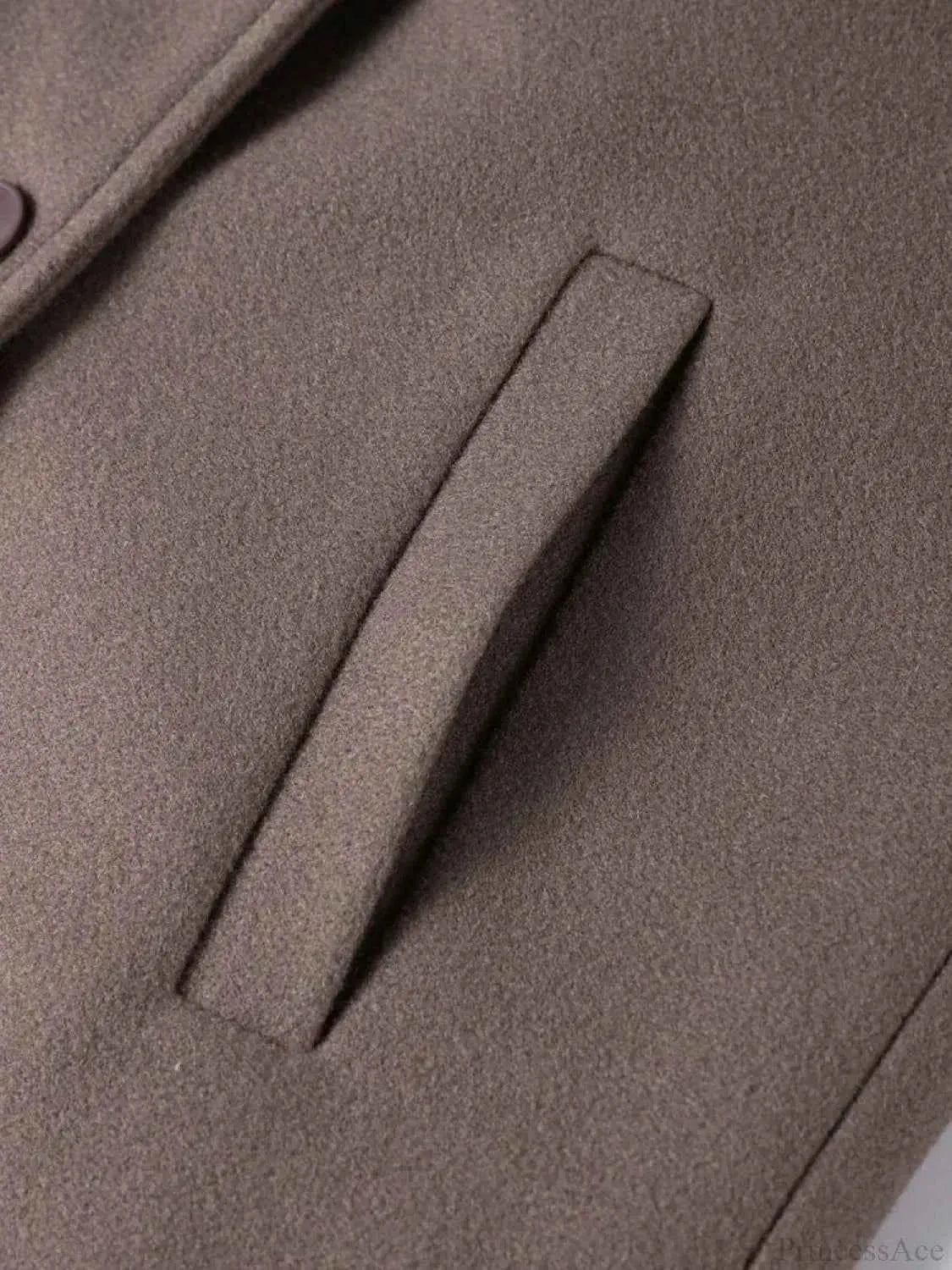 Thick Winter Coat with Straight Single-Row Closure