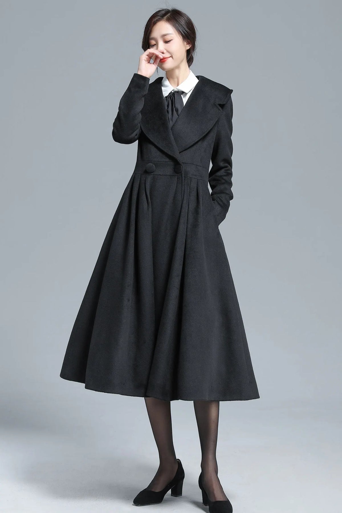 Vintage Black Wool Blend Coat – Elegant Double-Breasted Fit & Flare Maxi Coat 