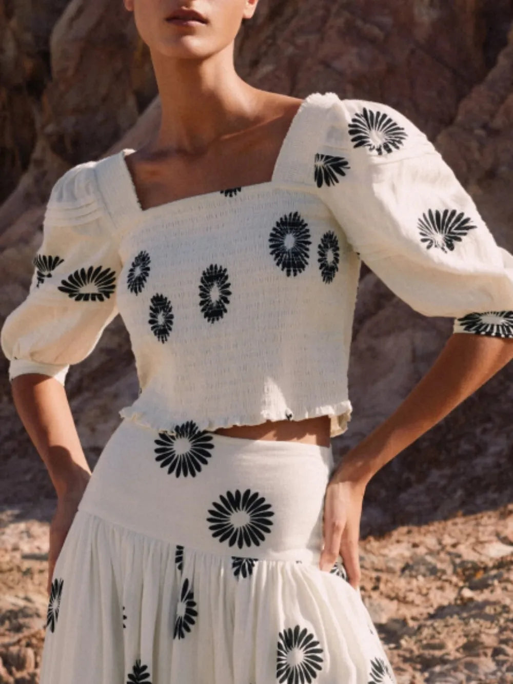 Modern Daisy Print Pant Set