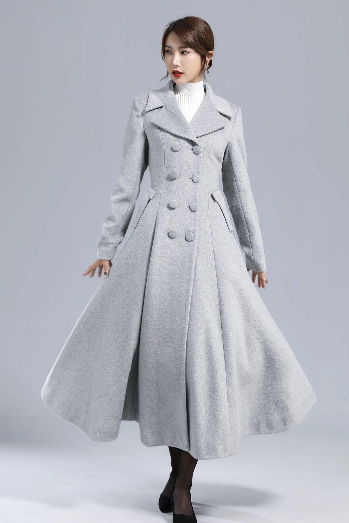 Light Gray Wool Coat – Elegant Double-Breasted Fit and Flare Winter Overcoat 3236