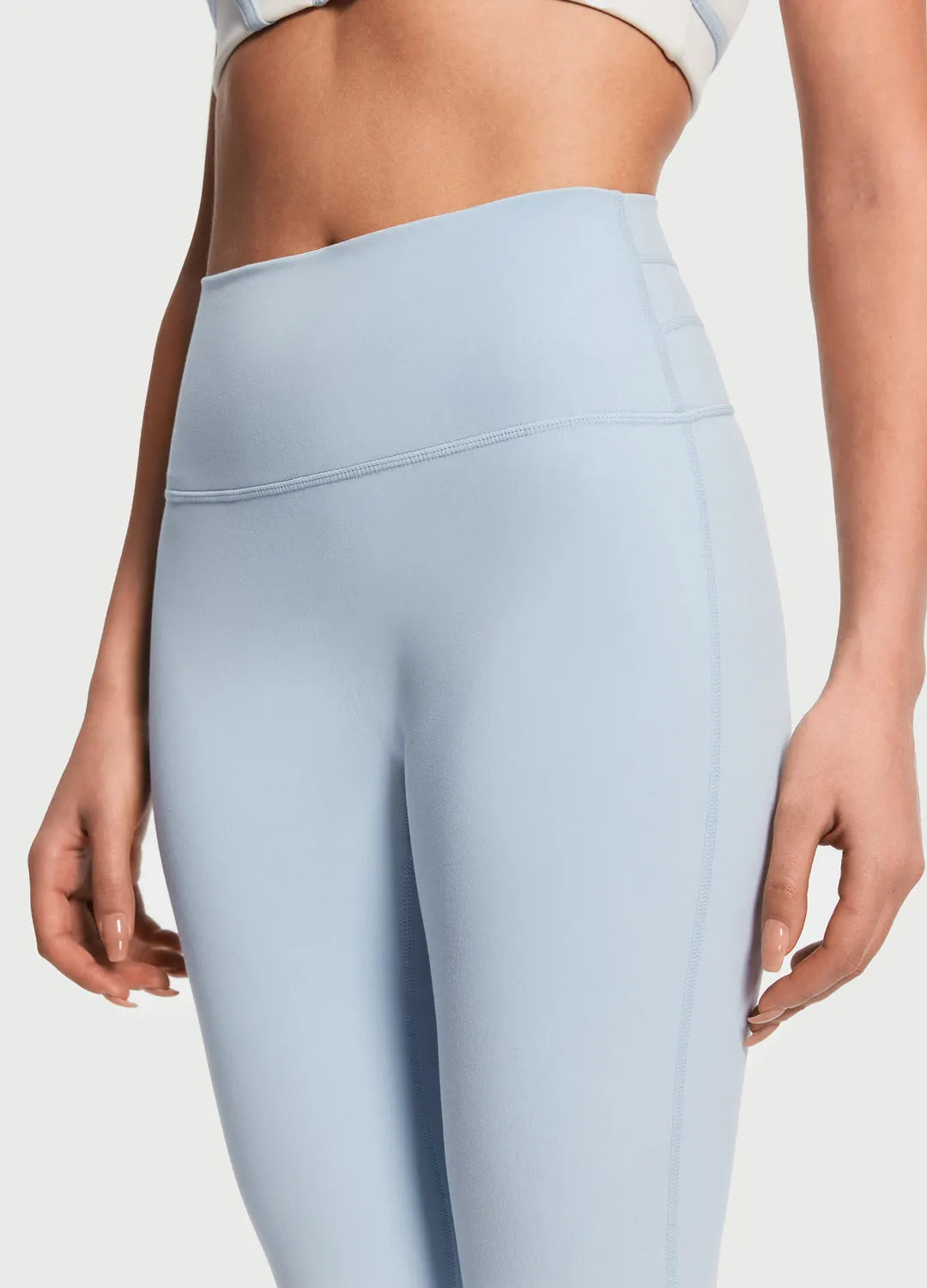 Foxy High-Waisted Flare Leggings for a Sleek, Sculpted Silhouette
