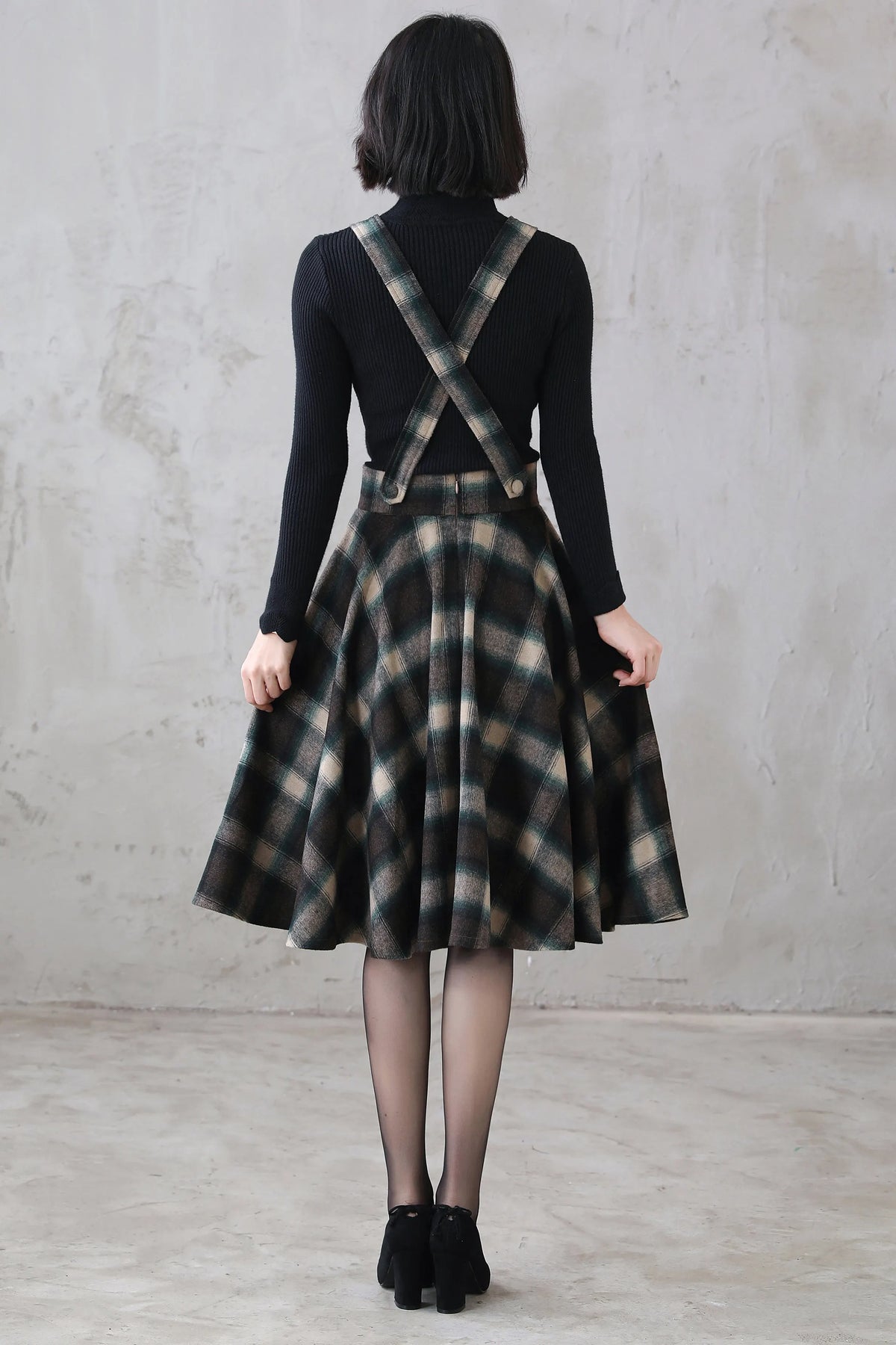 Plaid Wool Suspender Skirt - High-Waist Circle Shape with Adjustable Straps 3111