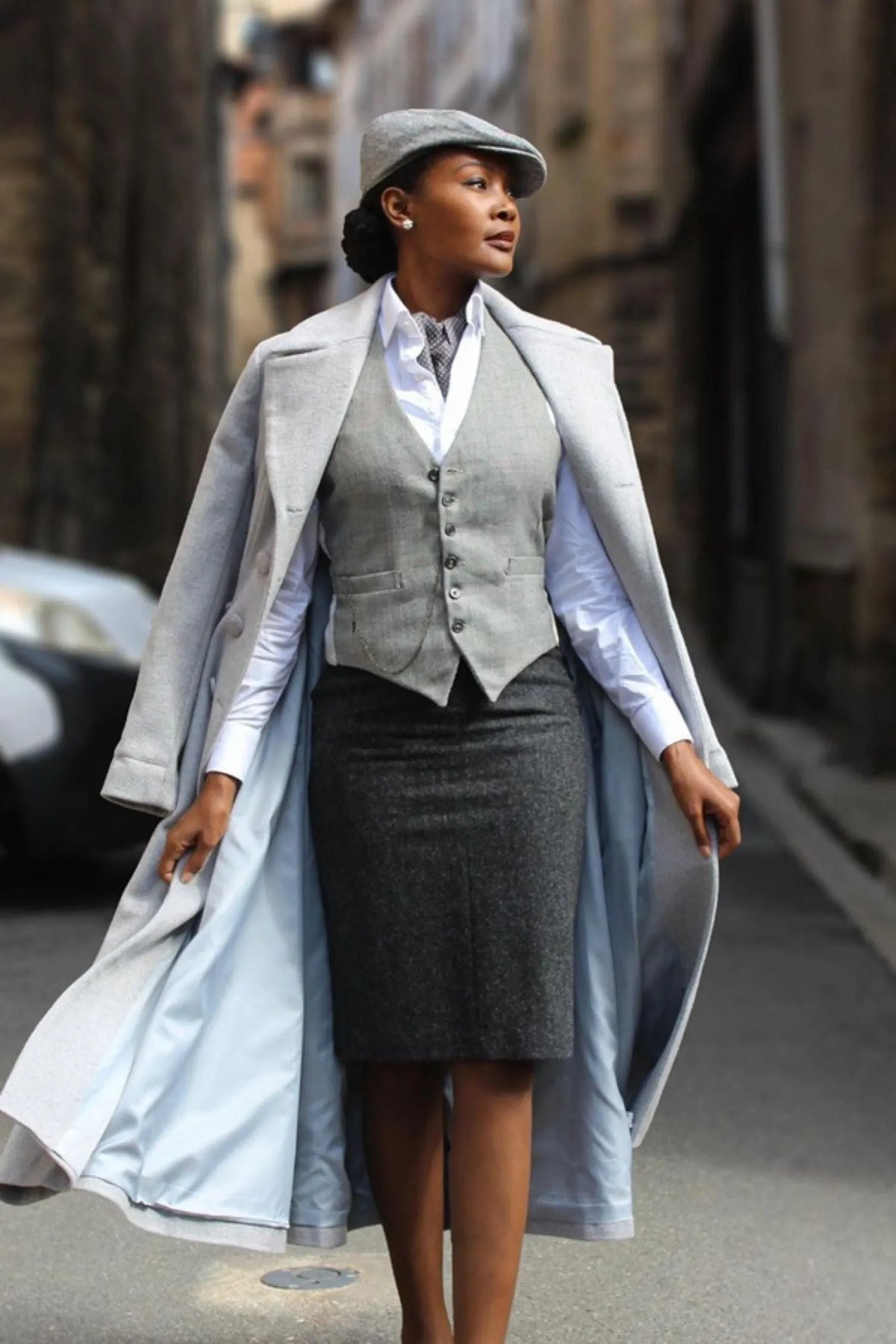 Vintage Gray Wool Coat – Elegant Double-Breasted Fit and Flare Winter Overcoat 2406
