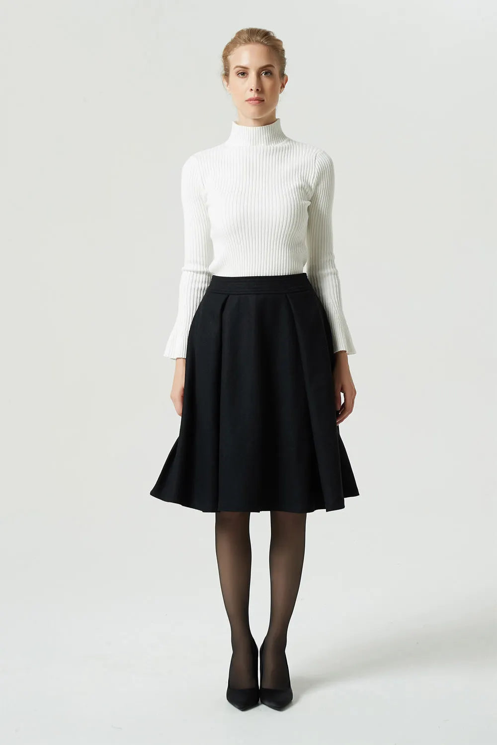Black Wool Knee-Length Circle Skirt - Pleated A-Line Silhouette 1992