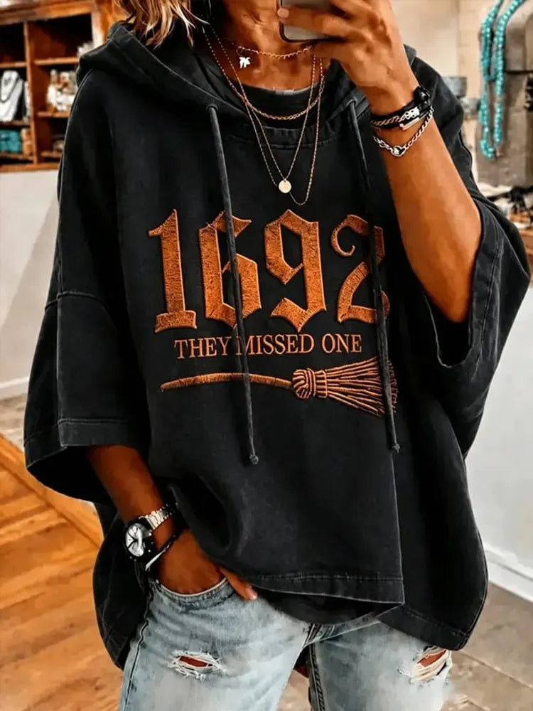 Women's Retro 1692 Halloween Print Casual Hoodie