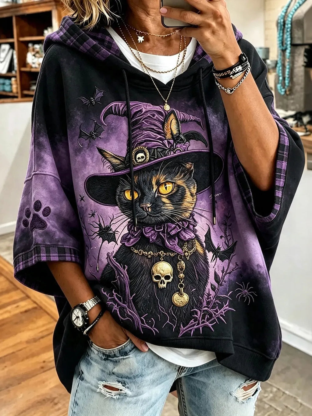 Chic Hoodie – Boo-tiful Halloween