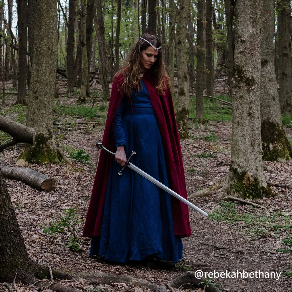 Red Linen Hooded Cloak – Handmade Vintage Cape with Influencer Picks 3288